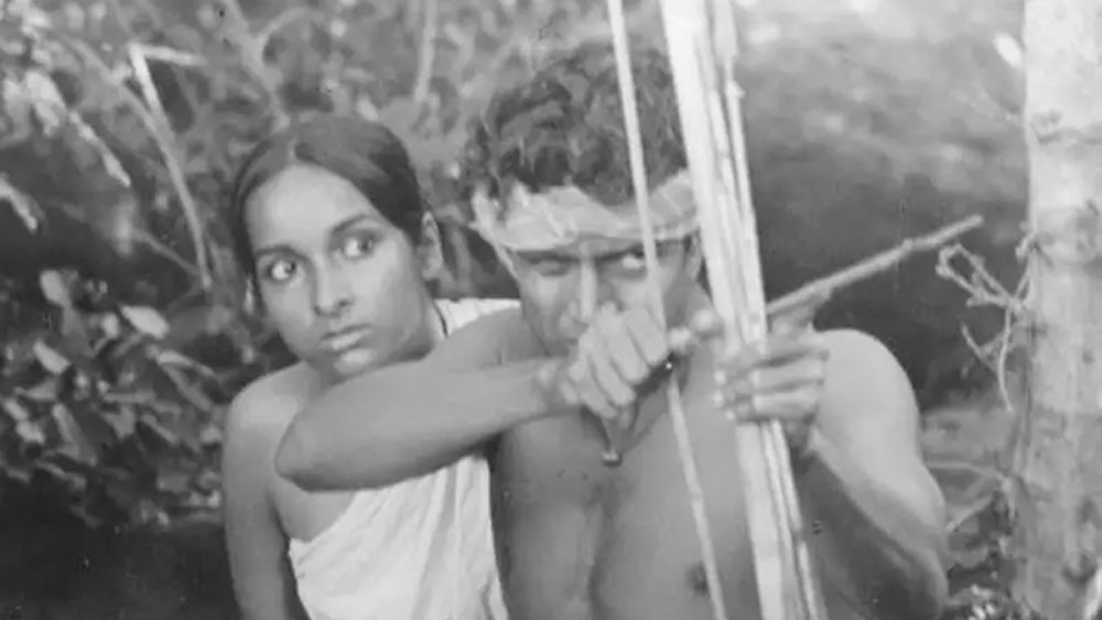 সেটা ছিল ১৯৭৬ সাল। ওই বছরই মৃণাল সেনের ফিল্ম ‘মৃগয়া’-য় ডেবিউ করেন তিনি। আর প্রথম ফিল্মেই সেরা অভিনেতা হিসাবে জাতীয় পুরস্কার পান।