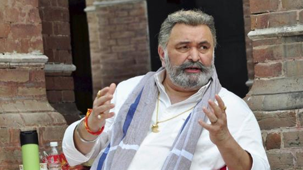 সেই টুইটেই তিনি বলেন, তাঁর ধারণা, বিনোদ খন্নার শেষযাত্রার মতো একই পরিস্থিতি হবে তাঁর প্রয়াণেও।