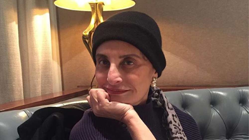 ৬৯ বছর বয়সি কবিতা এখন দেশের প্রথম সারির ইন্টেরিয়র ডিজাইনার এবং শিল্পসংগ্রাহক। তাঁর স্বামী যশজিৎ সিংহ শিল্পপতি।