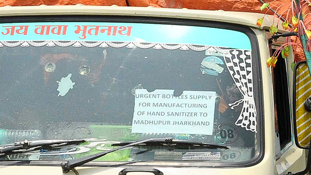 West Bengal Lockdown: Car detained in Suri for using fake sticker