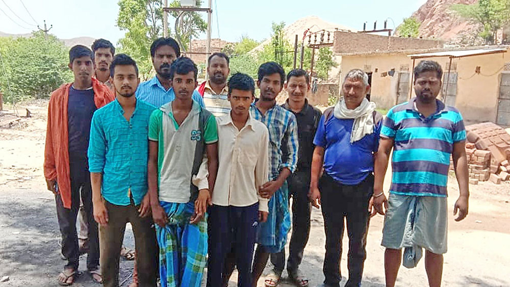 West Bengal Lockdown: Migrant workers from Nakashipara worried about returning Bengal