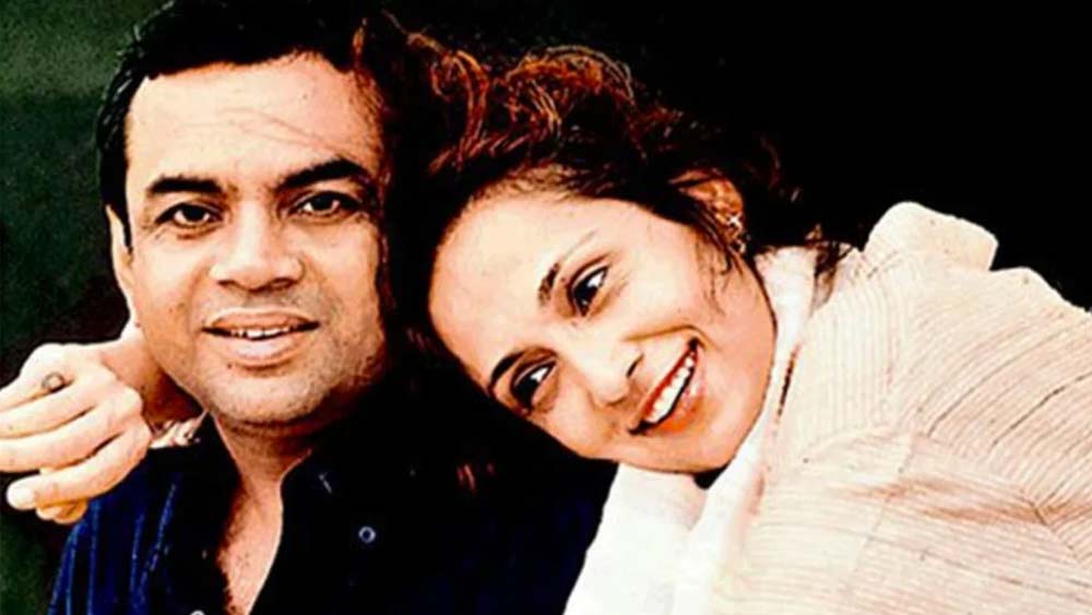 তাঁদের বিয়ের অসর ছিল মণ্ডপহীন। পরেশ-স্বরূপ নতুন জীবনে পা রাখার অঙ্গীকারবদ্ধ হয়েছিলেন প্রাচীন একটি গাছের ছায়ায়। অন্য কনেদের মতো উপোস না করে থেকে স্বরূপ নিজের বিয়ের সব খাবারও খেয়েছিলেন। পরে মজা করে জানান তিনি নিজেই।