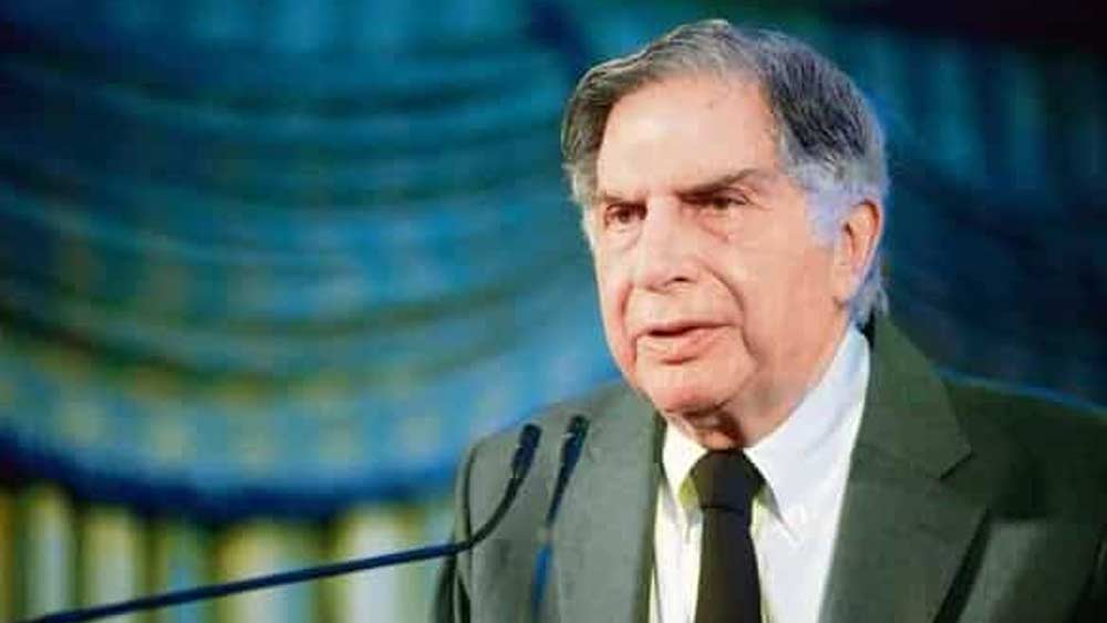 আঠারোর স্বপ্নকে স্থায়িত্ব দিতে দ্বিধাহীন অশীতিপর চিরতরুণ। তবে এই অর্জুনের এই উদ্যোগের পিছনে অনুঘটক তাঁর মা।