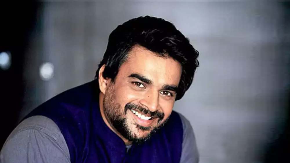 তখন বায়োপিকের যুগ। বক্সারের জীবন নিয়ে মাধবন তৈরি করলেন ‘সালা খারুস’। মূল ভূমিকায় অভিনয় করেছিলেন বাস্তব জীবনের একজন মুষ্টিযোদ্ধা, রীতিকা। কিন্তু এই ছবি সফল হয়নি। তবে তামিল ইন্ডাস্ট্রিতে সফল কামব্যাক করেন মাধবন।