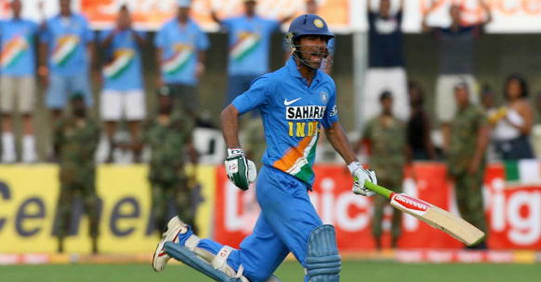 মহম্মদ কাইফ— কঠিন সময়ে নেমে ম্যাচ জেতানো ইনিংস বহু খেলেছেন মহম্মদ কাইফ। ধোনির অভিষেক ম্যাচে ম্যাচেও সেরা হয়েছিলেন তিনি। ১১১ বলে ৮০ রান করেছিলেন ২০১৪ সালে লোকসভা নির্বাচনে কংগ্রেসের টিকিটে ভোটে লড়া এই ক্রিকেটার। ২০১৮ সালে সব ধরনের ক্রিকেট থেকে অবসর নেন কাইফ।