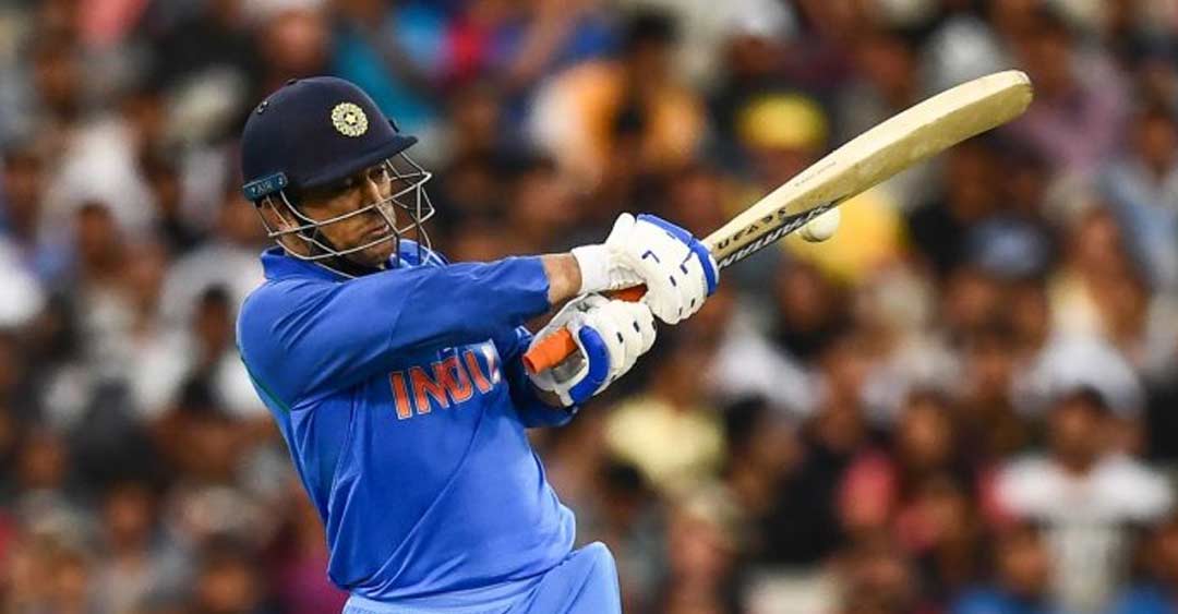 মহেন্দ্র সিংহ ধোনি— সে দিন তিনি রান আউট হয়ে গিয়েছিলেন। অভিষেক ম্যাচে বলার মতো কিছু করতে না পারলেও পরবর্তীকালে ধোনি হয়ে উঠেছিলেন সেরা ফিনিশার। তাঁর নেতৃত্বে ভারত ২৮ বছর পরে বিশ্বচ্যাম্পিয়ন হয়। ক্যাপ্টেন হিসেবে সোনা ফলিয়েছেন তিনি। গত বারের বিশ্বকাপেও দেওয়ালে পিঠ ঠেকে যাওয়া অবস্থা থেকে ভারতকে টেনে তুলেছিলেন। কিন্তু ভাগ্য সহায় না হওয়ায় ম্যাচটা হারতে হয় ভারতকে। কবে তিনি আবার মাঠে ফিরবেন, তার অপেক্ষায় সমর্থকরা।