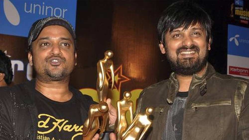 আইপিএল ফোর-এর টাইটেল সং-এর সুরও দিয়েছিলেন সাজিদ-ওয়াজিদ। ‘ধুম ধুম ধুম ধড়াকা’ সেই গানেও গলা মিলিয়েছিলেন ওয়াজিদ। কাজের স্বীকৃতি স্বরূপ এই জুটির কাছে এসেছে অসংখ্য পুরস্কার।