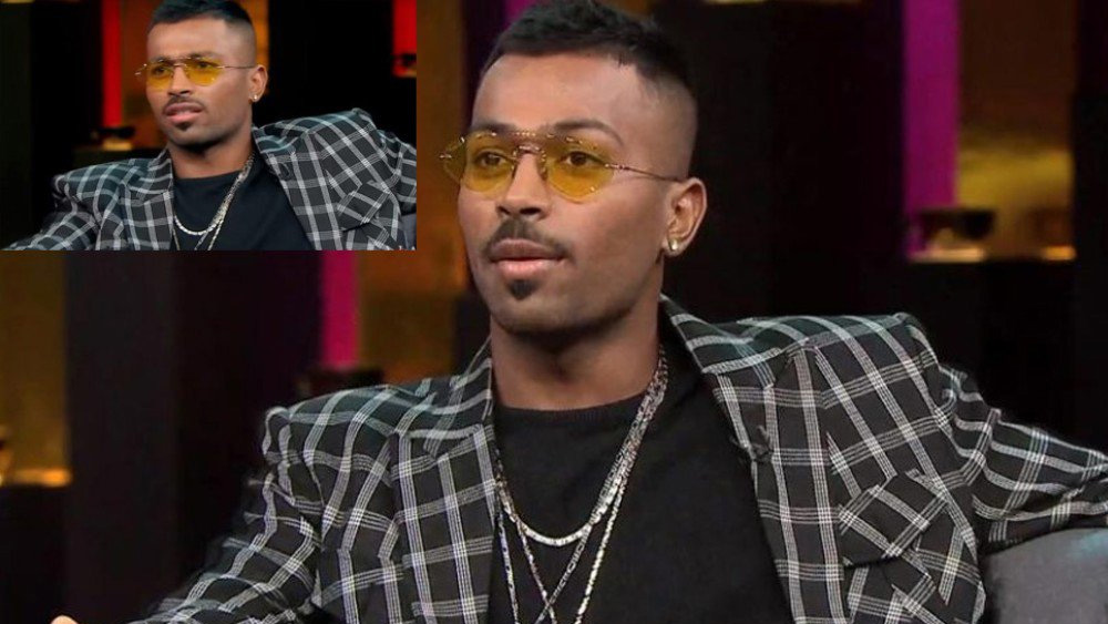 তবে এটাই হার্দিকের প্রথম সম্পর্ক নয়। এর আগে মডেল লিজা শর্মা এবং অভিনেত্রী এলি আব্রামের সঙ্গে তিনি ঘনিষ্ঠ ছিলেন বলে শোনা যায়। টক শো ‘কফি উইথ কর্ণ’-তে মেয়েদের নিয়ে অশ্লীল মন্তব্য করে নির্বাসনের কোপেও পড়েছিলেন তিনি।