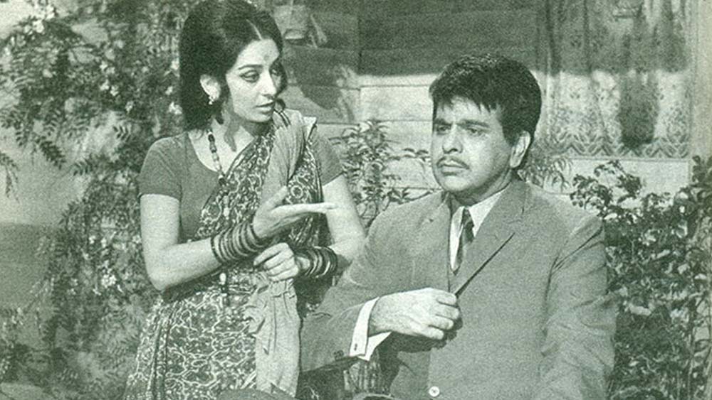 পাঁচ দশকের বেশি সময় ধরে বিস্তৃত কেরিয়ারে দিলীপকুমার অভিনয় করেছেন ৬৫টির বেশি ছবিতে। ‘দেবদাস’, ‘কোহিনুর’, ‘মধুমতী’, ‘মুঘলে আজম’, ‘গঙ্গা যমুনা’, ‘রাম অউর শ্যাম’, ‘ক্রান্তি’, ‘সওদাগর’-সহ অসংখ্য ছবির নায়ক হয়ে গেলেন বলিউডের ‘ট্র্যাজেডি কিং’।