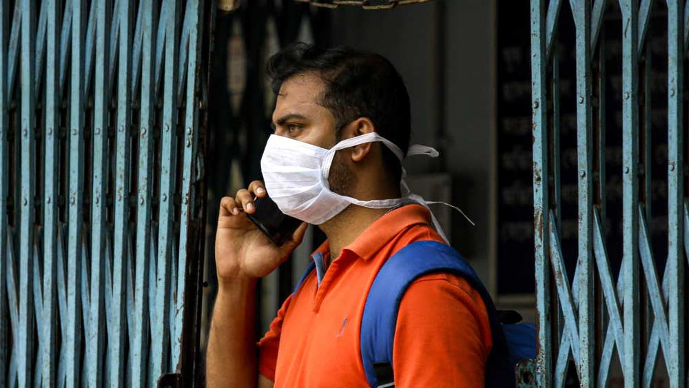 দেশ জুড়ে তখন সবে শুরু হয়েছে লকডাউন। স্টুডিয়োর প্রোডিউসারের কাছ থেকে ফোন এল জ্যাসলিনের কাছে। বলা হল, কেন্দ্রীয় স্বাস্থ্যমন্ত্রক থেকে এই কাজের বরাত দেওয়া হয়েছে। পরিস্থিতির গুরুত্ব বুঝে সঠিক রাখতে হবে স্বরক্ষেপণ। গাম্ভীর্য থাকবে। আবার সেইসঙ্গে বন্ধুত্বপূর্ণ সাহায্যের আভাসও থাকবে।