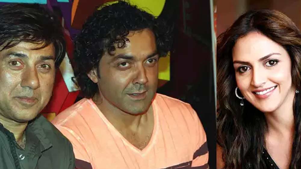 প্রথম থেকেই এষার উপর প্রত্যাশার চাপ ছিল। তাঁরা বাবা, মা এবং বৈমাত্রেয় দুই দাদা তারকা। ফলে স্বাভাবিক ভাবেই চাপের মুখেই কেরিয়ার শুরু করেন এষা।