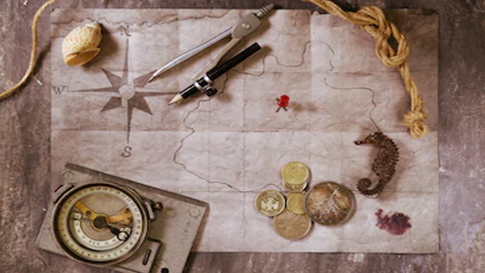 ফেন জানিয়েছেন, তাঁর বাক্সে ছিল কয়েকশো দুষ্প্রাপ্য স্বর্ণমুদ্রা, চুনী আর পান্না বসানো জেড পাথরের গয়না। পাশাপাশি আরও মূল্যবান জিনিস। গল্পের বইয়ের পাতায় পড়া অভিযানের দিকে মানুষকে আকৃষ্ট করতেই তাঁর এই উদ্যোগ, জানিয়েছেন তিনি। (ছবি: শাটারস্টক)