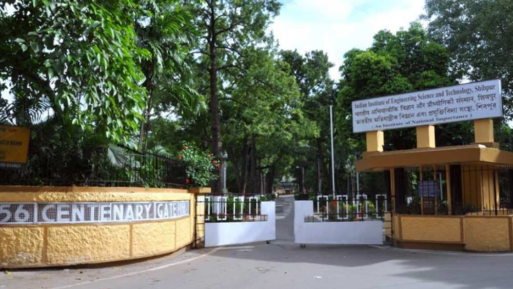 স্থাপত্যবিদ্যা পড়ানো হয় এমন ২০টি প্রতিষ্ঠানের তালিকায় প্রথম স্থানে রয়েছে আইআইটি খড়্গপুর। শিবপুর আইআইইএসটি রয়েছে ষষ্ঠ স্থানে।