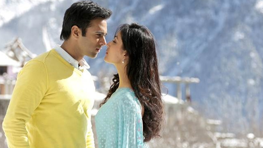 শোনা যায়, বিবাহবিচ্ছেদের জন্য ইয়ামি-ই নাকি এক সময়ে চাপ দিতেন পুলকিতকে। যাতে তাঁরা নিজেদের সম্পর্ক সবাইকে জানাতে পারেন। কিন্তু শ্বেতা সরে যাওয়ার পর ভেঙে যায় পুলকিত-ইয়ামি প্রেমও।