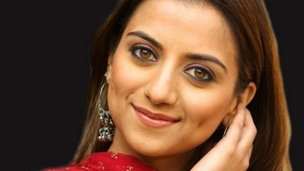 কুলজিৎ রণধাওয়া: প্রাক্তন গ্ল্যাডর্যা গস এই মডেলের ঝুলন্ত দেহ উদ্ধার হয় ২০০৬-এর ৮ সেপ্টেম্বর। জুহুতে তাঁর অ্যাপার্টমেন্ট থেকে দেহ উদ্ধার হয়। হিপ হিপ হুররে, কোহিনূর-এর মতো জনপ্রিয় শো-এ ছিলেন তিনি। সুইসাইড নোটে মৃত্যুর কারণ হিসেবে মানসিক চাপের কথা উল্লেখ করেছিলেন কুলজিৎ।