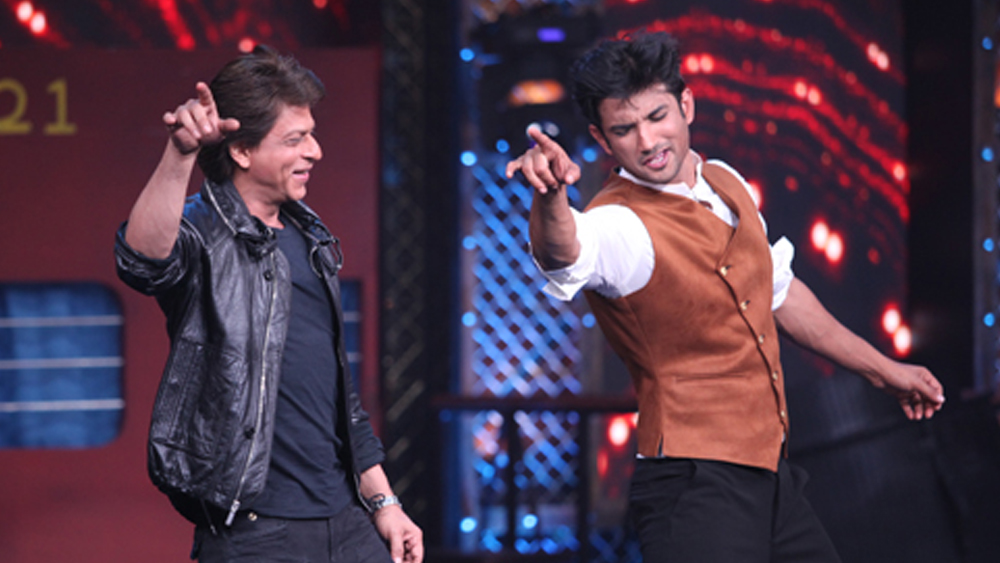 ২০০৫-এর ফিল্মফেয়ার পুরস্কার বিতরণী অনুষ্ঠানে তিনি ছিলেন ব্যাকগ্রাউন্ড ডান্সার। তার পরের বছর অস্ট্রেলিয়ায় তিনি কমনওয়েলথ গেমস-এর উদ্বোধনী অনুষ্ঠানেও অংশ নেন।