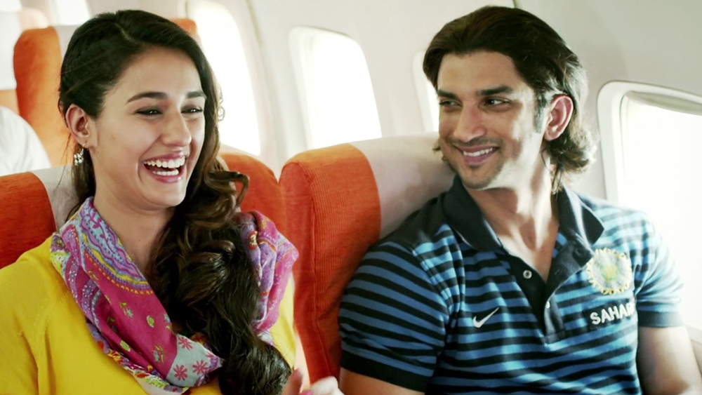 কয়েক দিন আগেই জন্মদিন ছিল সুশান্তের আর এক ঘনিষ্ঠ বান্ধবী দিশা পাটানির। সহনায়িকা দিশার সঙ্গেও তাঁর বিশেষ সম্পর্ক ছিল বলে অনুমান অনেক অনুরাগীর। তবে সেই সম্পর্ক রয়ে যায় গুঞ্জনের স্তরেই।