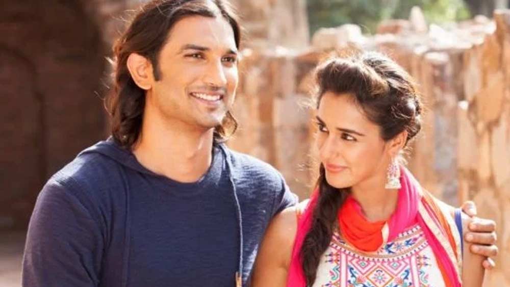 এই নিয়মের কিছুটা ব্যতিক্রম ঘটেছিল দিশা পাটানির ক্ষেত্রে। ‘এম এস ধোনি: দ্য আনটোল্ড স্টোরি’-র প্রথম অর্ধে দিশা ছিলেন সুশান্তের নায়িকা। পরে তাঁর ‘ওয়েলকাম টু নিউইয়র্ক’ ছবিতেও ক্যামিয়ো ভূমিকায় ছিলেন দিশা।