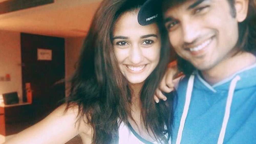 দিশার প্রেমেও নাকি মজেছিল সুশান্তের প্রেমিক মন। ইন্ডাস্ট্রিতে শোনা যায় এমন কথাও। তবে দিশা বার বার বলেছেন, তাঁরা দু’জনে খুব ভাল বন্ধু।