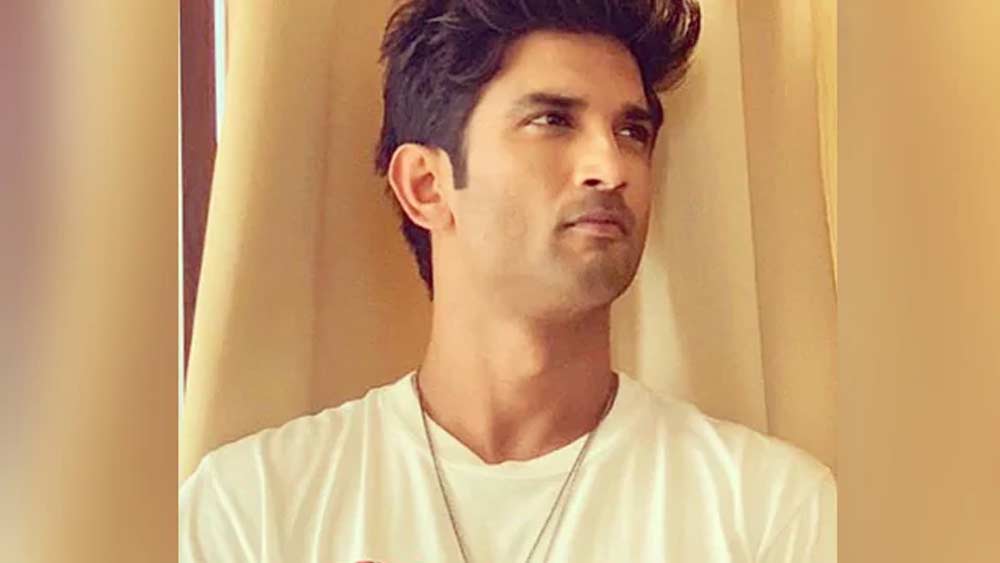 তখন আর কে জানত, এর এক সপ্তাহেরও কম সময়ের মধ্যে সুশান্তের জন্যই শোকবার্তায় ভরে যাবে সোশ্যাল মিডিয়া।