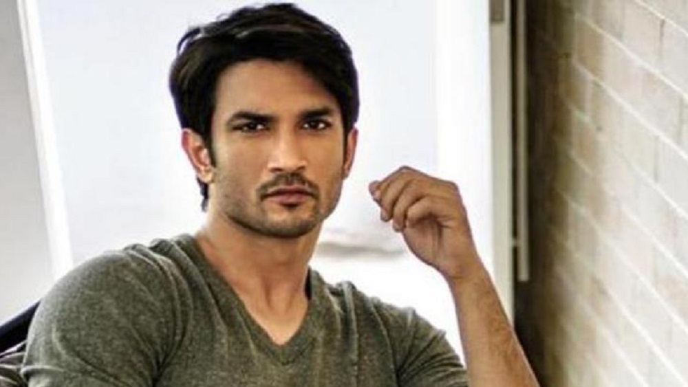 নিজে হাতে মোট ৫০টি ইচ্ছের তালিকা বানিয়েছিলেন সুশান্ত। গত বছর তা সোশ্যাল মিডিয়ায় তুলেও ধরেন তিনি। তাঁর মৃত্যুর পর এখন সেগুলিই ঘুরছে নেট দুনিয়ায়। ঠিক কী কী করতে চেয়েছিলেন সুশান্ত, দেখে নিন একঝলকে—