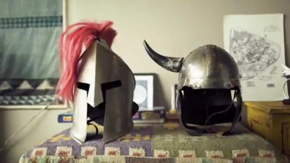 ছকভাঙা ভাস্কর্য থেকে মধ্যযুগীয় নাইটদের শিরস্ত্রাণ। সবই ছিল সুশান্তের ঘর সাজানোর উপকরণ।