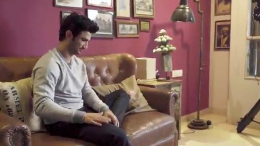 তবু কোথা থেকে যেন এই সুসজ্জিত ঘরেই ঢুকে পড়েছিল মনখারাপের মেঘ। একটু একটু করে অবসাদে তলিয়ে গিয়েছিলেন সুশান্ত। পর্দার সত্যান্বেষী খুঁজে পাননি নিজের মনের বিষণ্ণতার ওষুধ।