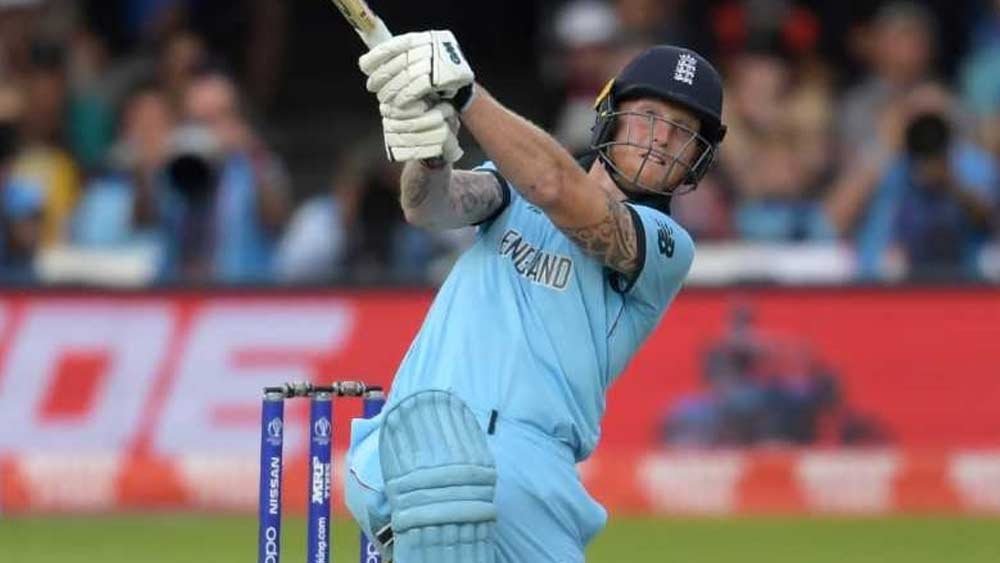 পাঁচেও রয়েছেন এক বাঁ-হাতি। তিনি ইংল্যান্ডকে বিশ্বকাপ জেতানো অলরাউন্ডার বেন স্টোকস। ২৯ বছর বয়সির গত বছর দুর্দান্ত কেটেছিল। এই ফরম্যাটে ৯৫ ম্যাচে ৪০.৬৩ গড়ে ২৬৮২ রান ও ৭০ উইকেট আছে তাঁর। তিন শতরান রয়েছে। ব্যাটে স্ট্রাইক রেট ৯৩.৯৪। মিডিয়াম পেসে এক বার পাঁচ উইকেটও নিয়েছেন।