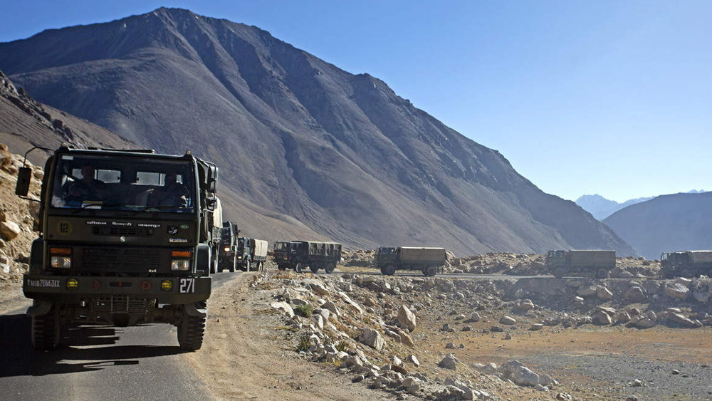 নয়াদিল্লি ও বেজিং দু’পক্ষের কাছেই স্ট্র্যাটেজিক দিক থেকে দারুণ গুরুত্বপূর্ণ এই গলওয়ান উপত্যকা। পৃথিবীর উচ্চতম সীমান্ত এলাকাগুলির মধ্যে অন্যতম এই এলাকা। আর সে কারণেই ভূরাজনৈতিক দিক থেকে এই এলাকার গুরুত্ব ভিন্ন মাত্রা পেয়েছে।