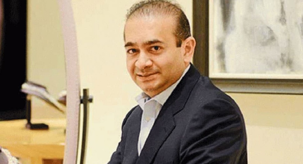 ১৩ হাজার কোটির ব্যাঙ্ক জালিয়াতিতে অভিযুক্ত নীরব মোদী এই মুহূর্তে লন্ডনে জেল খাটছেন। এ দিকে তাঁর সম্পত্তি নিলাম করে টাকা তুলতে শুরু করেছে এনফোর্সমেন্ট ডিরেক্টরেট (ইডি)।