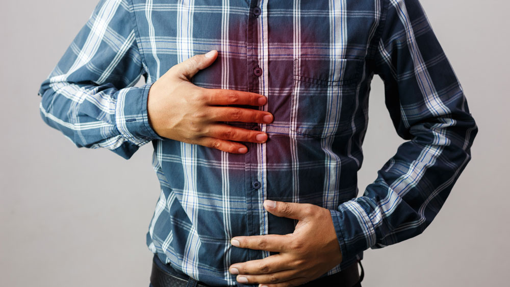 বদহজম, আলসারেটিভ কোলাইটিস, ক্রোনস ডিজিজ ইত্যাদি পেটের রোগ প্রতিরোধ করতে পারে হলুদের অ্যান্টিঅক্সিড্যান্ট।