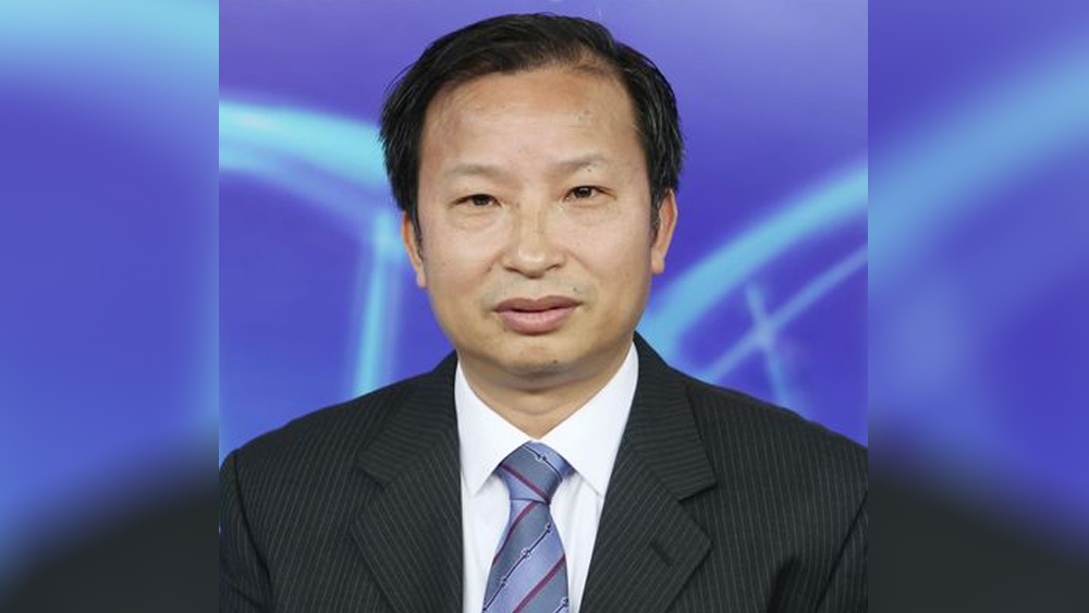 ৫৬ বছর বয়সি দু-য়ের জন্ম চিনের জিয়াংঝি প্রদেশের এক কৃষক পরিবারে। কলেজে রসায়ন নিয়ে পড়ার পরে ১৯৮৭ সালে তিনি একটি ক্লিনিকে চাকরি করতে শুরু করেন।