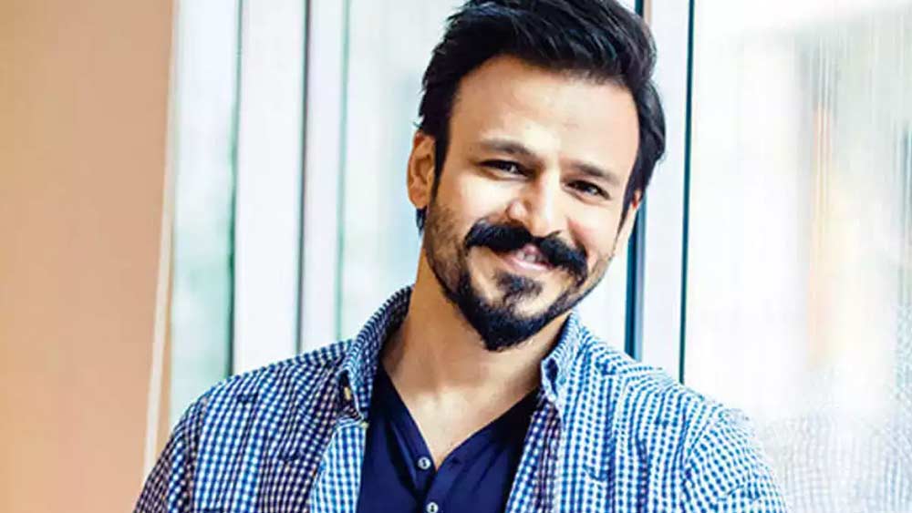 এই তালিকায় শুরুতেই আসবে বিবেক ওবেরয়ের নাম। বলিউডে আবির্ভাবেই সাড়া জাগিয়েছিল তিনি। ‘কোম্পানি’ ও ‘সাথিয়া’ ছবির পর সবাই ভেবেছিলেন বলিউড পেয়ে গেল এক নতুন রত্ন।