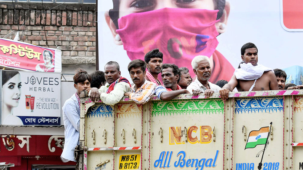 Migrant labourers eager to get back to the place of their job