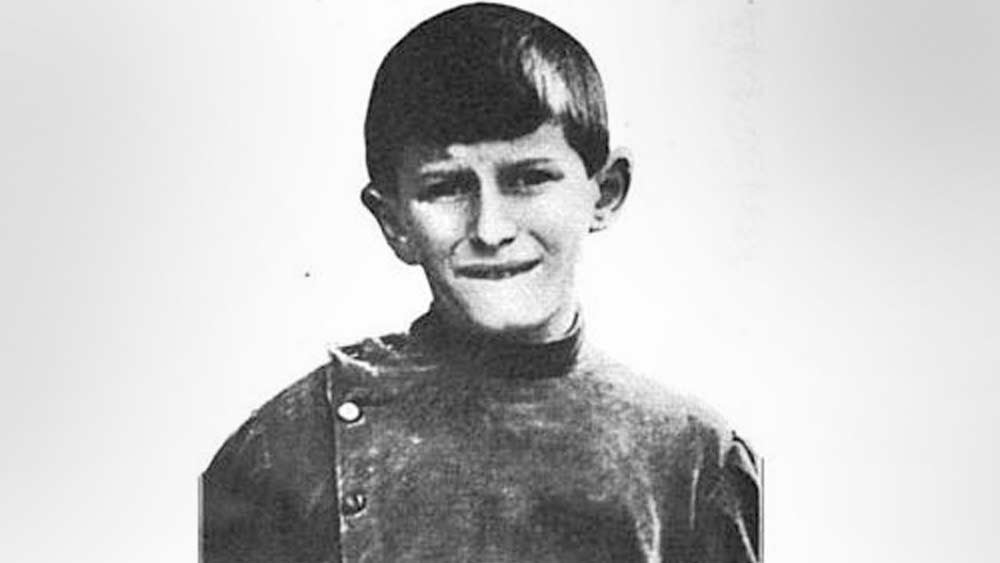 এই প্রতিবেদনের প্রতিবাদ করে আদালতের দ্বারস্থ হন তিনি। কিন্তু আদালত তাঁর আবেদন মানেনি। আদালত বলেছিল, যে ব্যাক্তি এক বার পাবলিক ফিগার, সে সারাজীবন পাবলিক ফিগার।