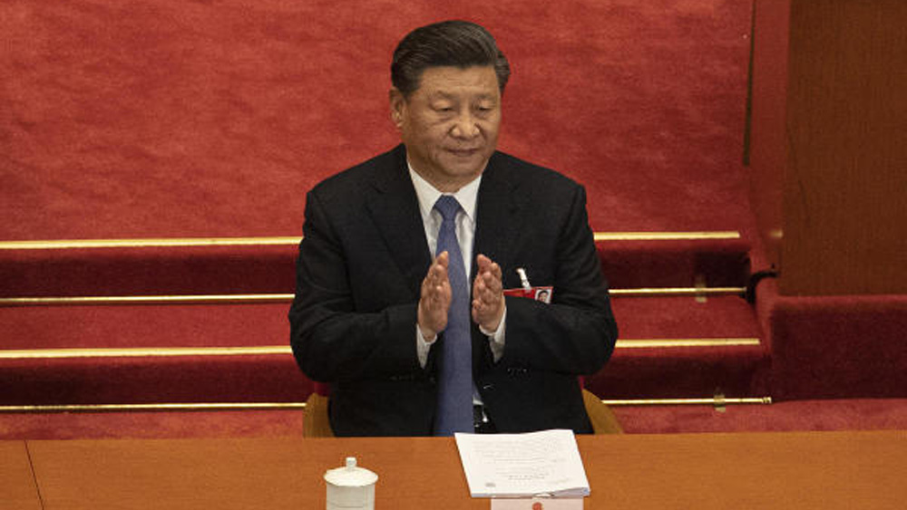 সেখানে প্রকাশিত প্রতিবেদনে দাবি, জি নাকি চিনের জীবন থেকে বেশি পছন্দ করেন মার্কিন শহর ম্যাসাচুসেটসে কাটানো দিনগুলি। মেয়ের ইচ্ছের কাছে হার মেনে চিনের প্রেসিডেন্ট নাকি তাঁকে আবার আমেরিকায় ফিরে পড়াশোনা করার অনুমতি দিয়েছেন।