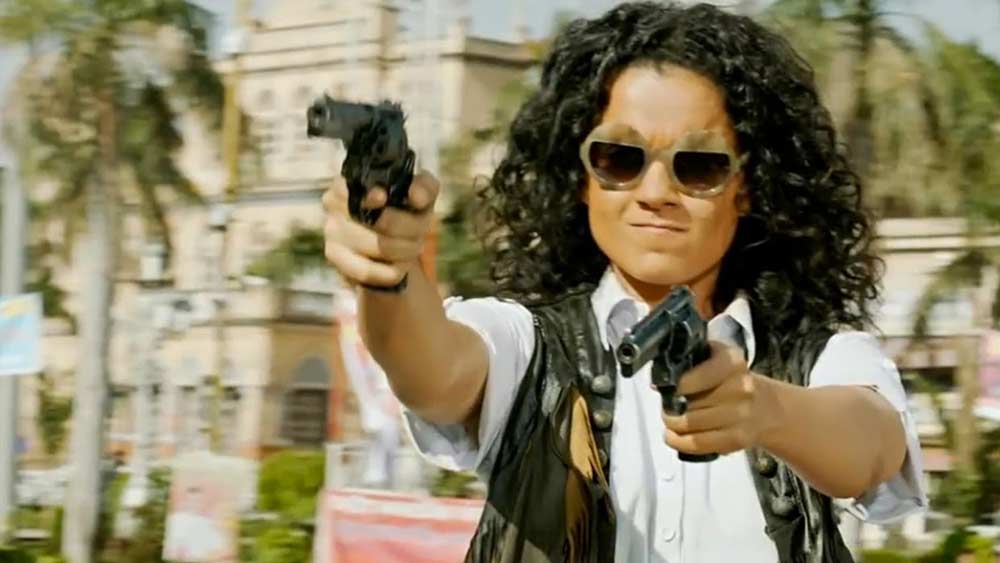 কিন্তু কেন সুশান্তকে কোণঠাসা করা হয়েছিল বলে মনে করেন কঙ্গনা? ‘রিভলবার রানি’ ছবির অলকা সিংহের সাফ জবাব, বাইরে থেকে এসে, শুধু প্রতিভার জোরে নিজের জায়গা করে নিয়েছিলেন সুশান্ত। সেটা সহ্য হয়নি প্রভাবশালীদের।