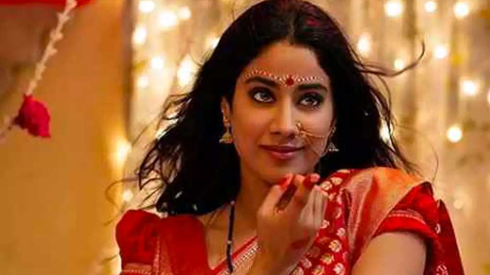 বনি কপূর ও শ্রীদেবীর বড় মেয়ে জাহ্নবীর প্রথম ছবি ‘ধড়ক’-এর সহ প্রযোজক কর্ণ জোহর।