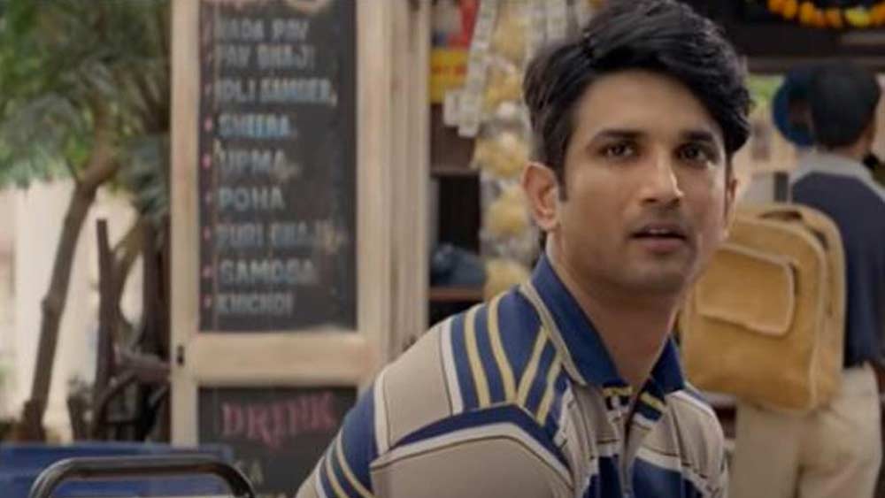 মাঝখান থেকে প্রতিভা থাকা সত্ত্বেও হারিয়ে যেতে হয় সুশান্ত সিংহ রাজপুতদের। টিনসেল টাউনে দীর্ঘ দিন এই ট্র্যাডিশন চলছেই। আরও এক বার চোখে আঙুল দিয়ে দেখিয়ে দিয়ে গেলেন ‘ছিছোড়ে’-র অভিনেতা। বলছেন দর্শকরা।