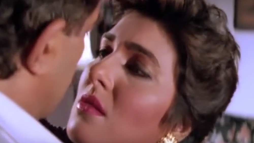 তবে নভনীতের জন্য অপেক্ষা করছিল এক বড় ধরনের সমস্যা। যে সমস্যায় এমন ভাবে জড়িয়ে পড়েছিলেন তিনি, যে বেরনোর উপায় জানা ছিল না।