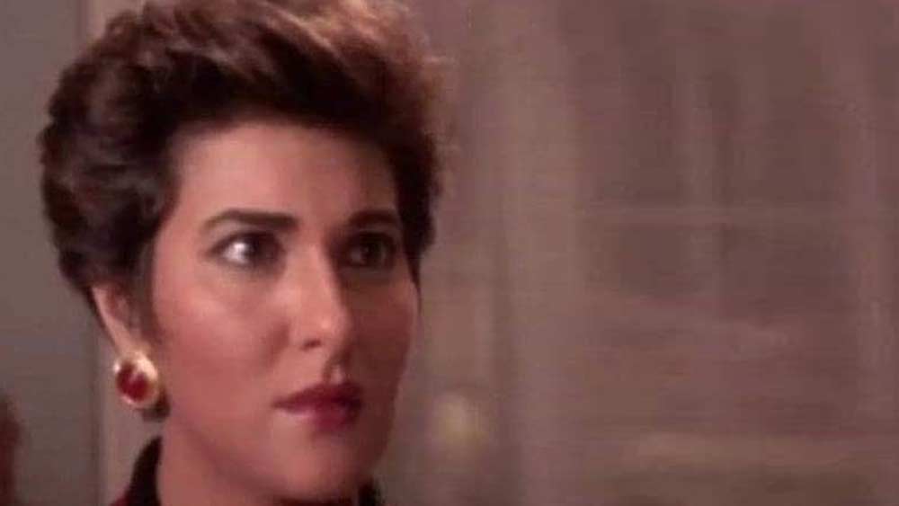 নভনীত অভিযোগ করেন, প্রায় প্রতি দিন সেটে মদ্যপ অবস্থায় এসে হেনস্থা করেন হিন্দি ধারাবাহিকের সংস্করি 'বাবা'।