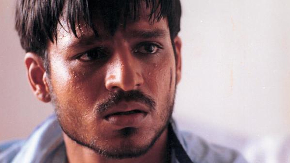 এই সাংবাদিক বৈঠকের মাশুল দিতে হয়েছিল বিবেককে। তার পর থেকে বিবেকের কেরিয়ার সেই যে মুখ থুবড়ে পড়ল, আর কোনও দিন উঠলই না।