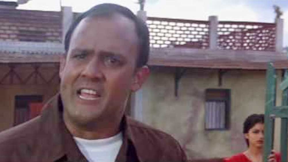 বক্স অফিসে ছবিটি সুপারডুপার হিট হয়। এই ছবির সুবাদে বলিউডে আলোক নাথ পরিচিত হয়ে যান নায়ক বা নায়িকার বাবা হিসেবেই। এর পর তিনি অভিনয় করেন ‘ম্যায়নে প্যায়ার কিয়া’ ছবিতে।