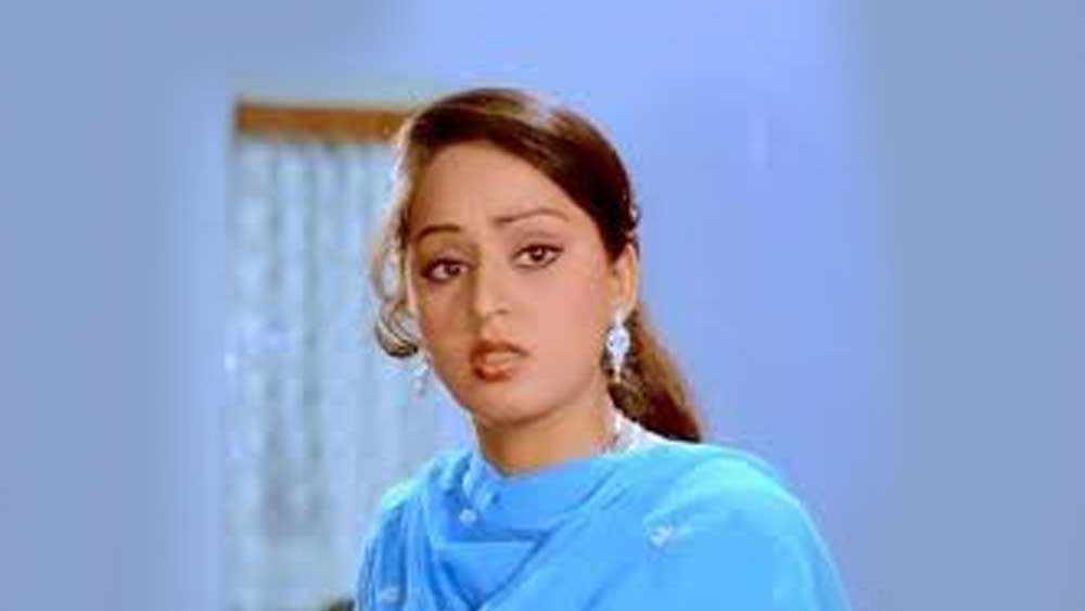 এর পর ‘পতিতা’, ‘জাগির’, ‘কুলি’ ছবিতেও সোমা গুরুত্বপূর্ণ ভূমিকায় অভিনয় করেন। কিন্তু নিজের স্টারডম বেশি দিন ধরে রাখতে পারেননি। নায়িকাবৃত্ত থেকে সরে যেতে হয়েছিল তাড়াতাড়ি। আশির দশকের মাঝামাঝি থেকেই সোমা নায়িকার ভূমিকা থেকে চরিত্রাভিনয়ে।