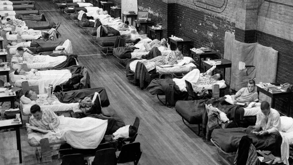 ১৯৫৭ নাগাদ ইনফ্লুয়েঞ্জা ভাইরাসের নতুন রূপ আক্রমণ হানে বিশ্ব জুড়ে। যার জেরেই এশিয়ান ফ্লু অতিমারি। হংকং-এ থেকে সারা চিনে ছড়ায় এশিয়ান ফ্লু। এর পর এশিয়া, আমেরিকা ও ইউরোপের অন্যান্য দেশেও হানা দেয়। এই অতিমারির প্রকোপে প্রায় ১১ লক্ষ লোকের মৃত্যু হয়েছিল সে সময়। শুধু মাত্র আমেরিকাতেই মারা গিয়েছিলেন প্রায় এক লক্ষ ১৬ হাজার জন।