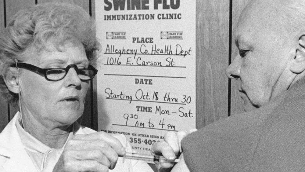 এই ফ্লু-তে আক্রান্ত হয়েছিলেন ৭০ কোটিরও বেশি মানুষ। আড়াই লক্ষাধিক মানুষের প্রাণ কেড়েছিল সোয়াইন ফ্লু। কিন্তু ৬৫ বছরের বেশি বয়সিদের কাবু করতে পারেনি এই ভাইরাস। মূলত, কমবয়সি ও মধ্যবয়সিরা বেশি আক্রান্ত হয়েছিলেন এতে।