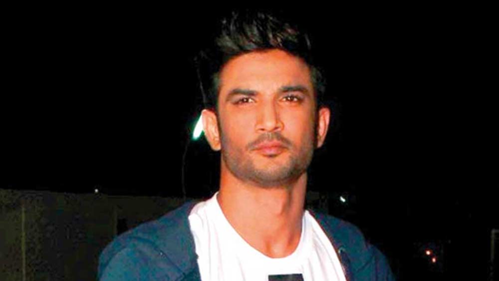 সন্দীপ বলেছেন এই ঘটনায় স্বজনপোষণ জড়িত না। একতা কপূরের নামও তিনি সুশান্তের মৃত্যুরহস্যে তুলতে নিষেধ করছেন। নীলোৎপলের প্রশ্ন, যেখানে পুলিশের তদন্ত শেষ হয়নি, সেখানে এখনই এই ধরনের কথা কী করে সন্দীপ বলতে পারেন?