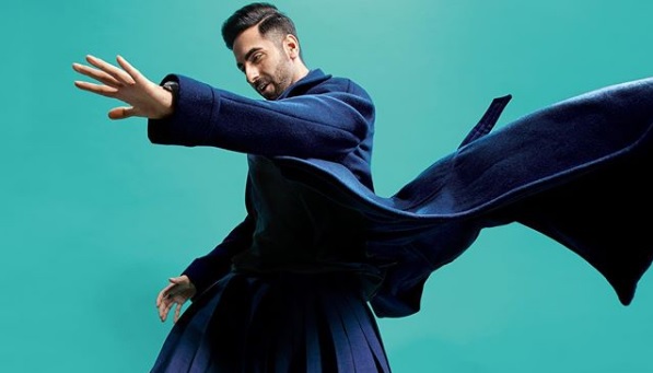 টেলিভিশনে সঞ্চালনার পাশাপাশি ছবির জন্য অডিশনও দিতে শুরু করেন আয়ুষ্মান। সেইসময় ‘ভিকি ডোনার’ ছবির জন্য নতুন মুখ খুঁজছিলেন পরিচালক সুজিত সরকার। আয়ুষ্মানকে দেখেই পছন্দ হয়ে যায় তাঁর।