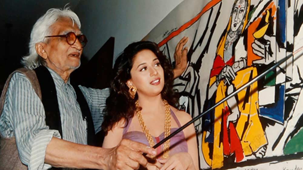 রাকেশনাথের অনুরোধে এই ছবিতে ছোট্ট ক্যামিয়ো ভূমিকায় অভিনয়ও করেন শিল্পী হুসেন। শুধু মাধুরীর সঙ্গে অভিনয় করবেন বলে তিনি এই প্রস্তাবে রাজি হয়েছিলেন। তাঁর মাধুরী-অবসেশন এখানেই শেষ নয়।