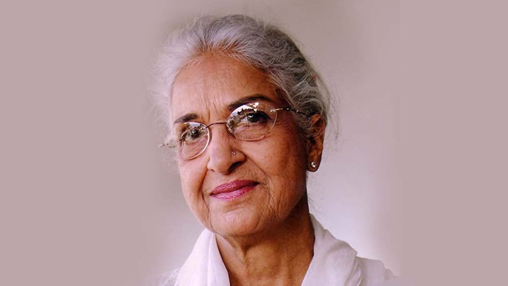 তার পর অবশ্য তাঁর জীবনের ছন্দ থেমে থাকেনি। লাহৌরের কলেজ থেকে ইংরেজি সাহিত্যে স্নাতক হন তিনি।